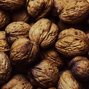 Nueces negras con cáscara